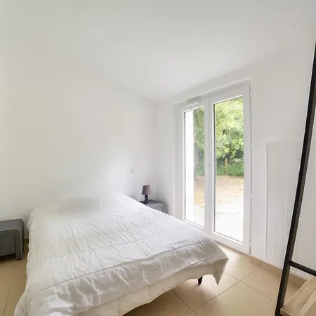 850m De La Maison Neuve Pour 6 En Foret Holiday home