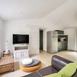 850m De La Maison Neuve Pour 6 En Foret